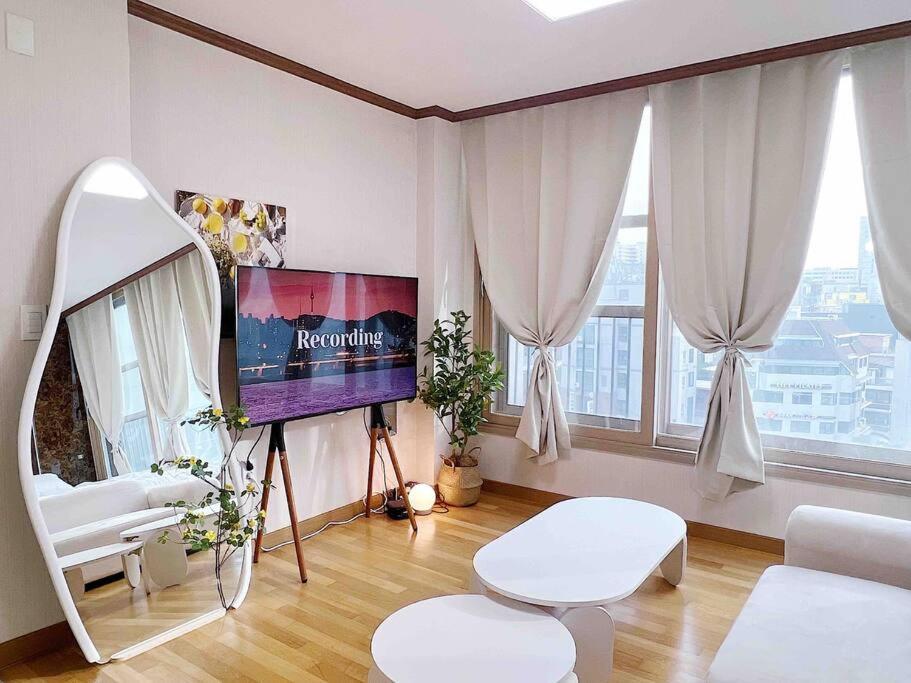 Apartment Morning In *